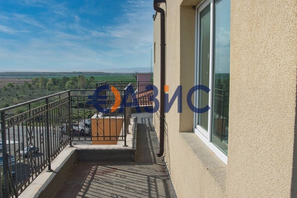 Двустаен апартамент в комплекс Амадеус 19 в Слънчев Бряг, България, 98