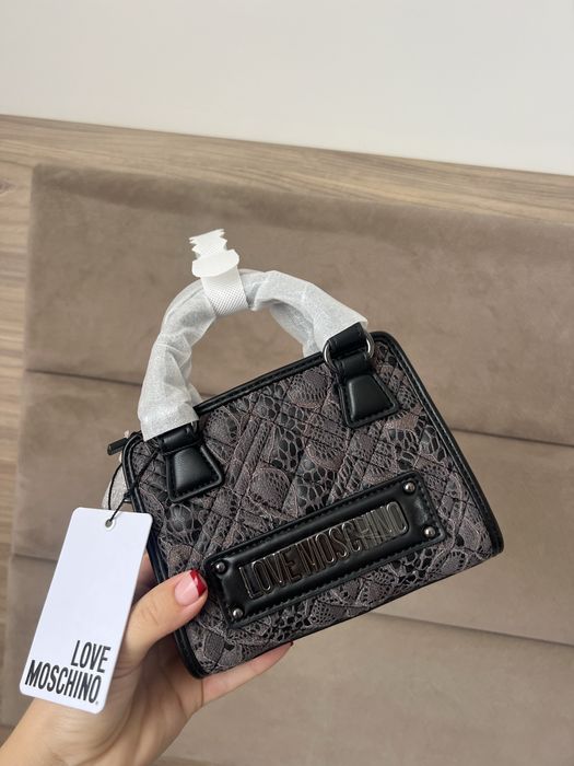 Дамска чанта Love Moschino