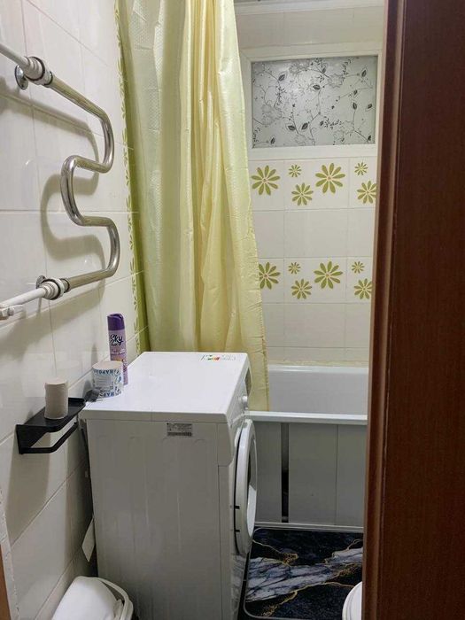Продам 2х комн квартиру Мкр БЖ