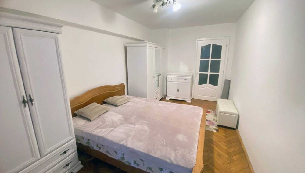 Inchiriere apartament cu 4 camere