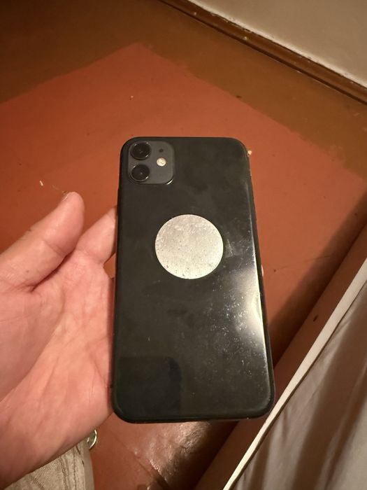 iPhone 11 64 gb.