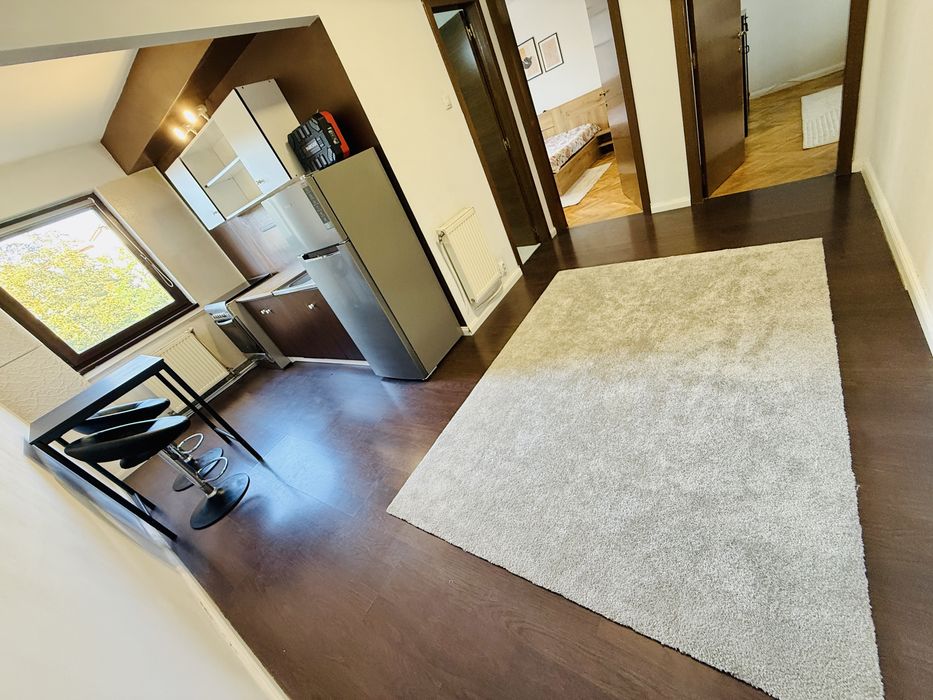 Apartament 2 camere decomandat, central