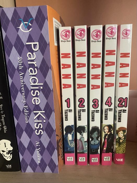 Манги на Nana (Volume 1,2,3,4,21) и Paradise Kiss