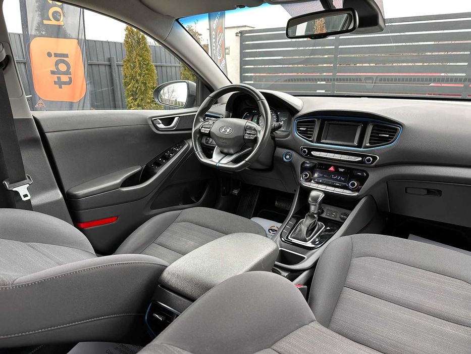 Hyundai ioniq 1.6 benzina hybrid TVA deducibil