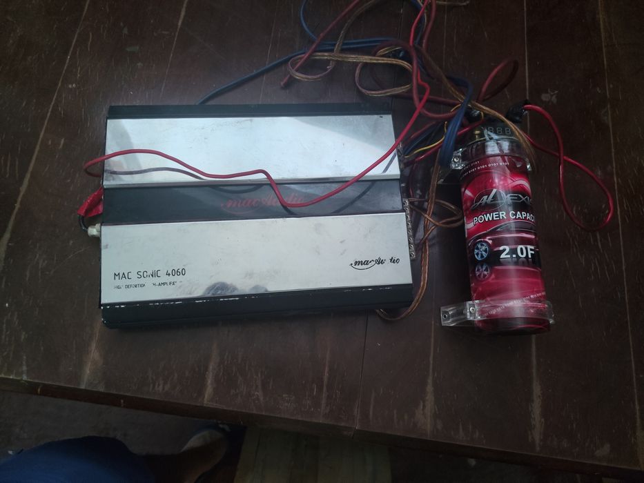 Sistem audio auto