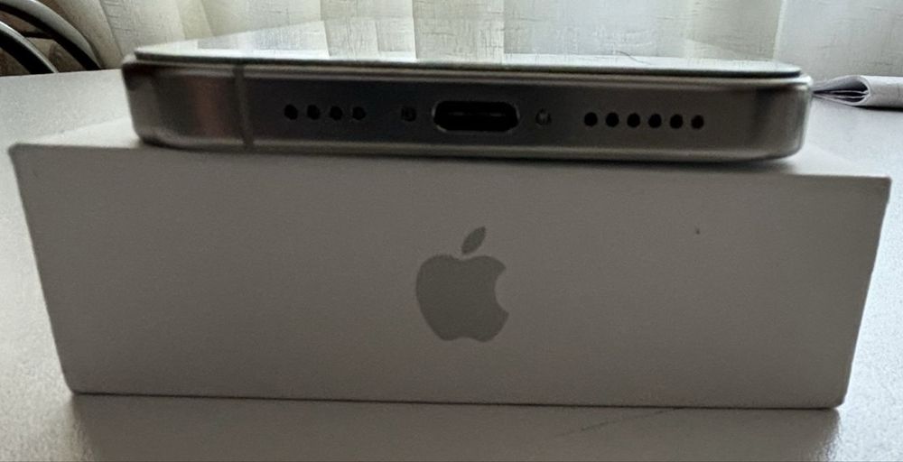 Iohone 16 pro max 256 gb