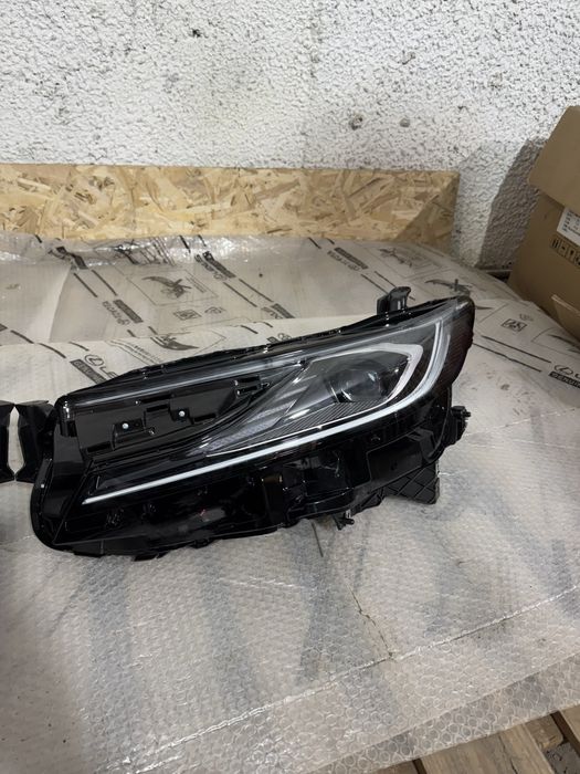 Фары Тойота Камри 80