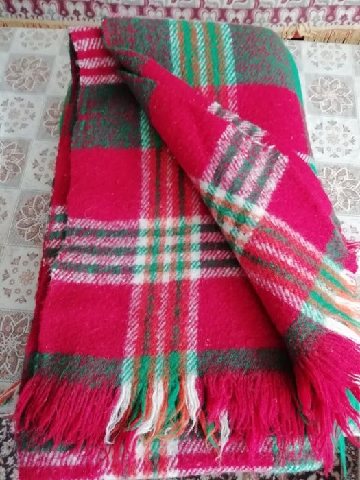 Родопско одеяло 100% вълна, ръчно такани