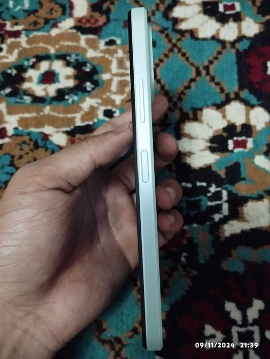 Srochna telefon sotiladi ! Huwawei Y61  va Redmi 9A