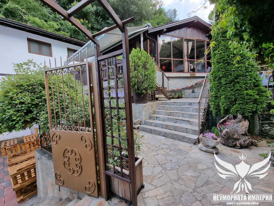 Продава се Заведение в Асеновград - 1200 кв.м за 284 €/кв.м - Снимка #12