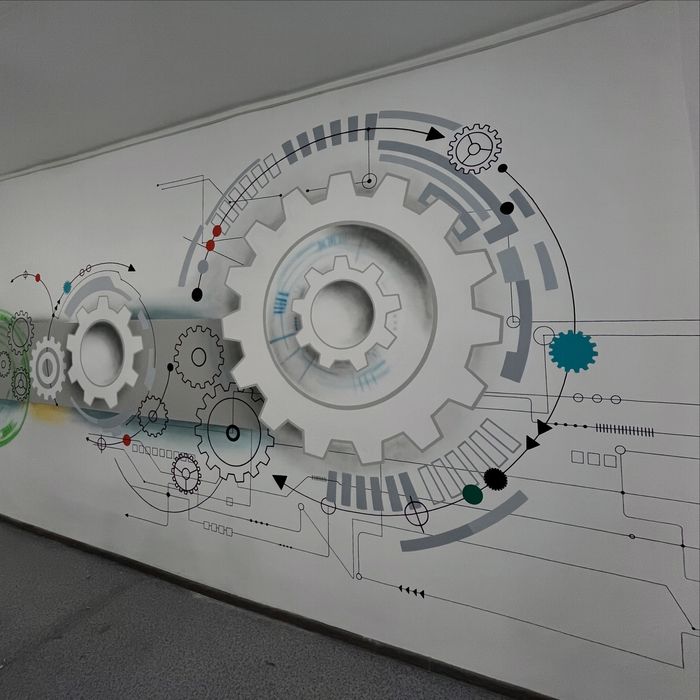 Роспись, оформление стен