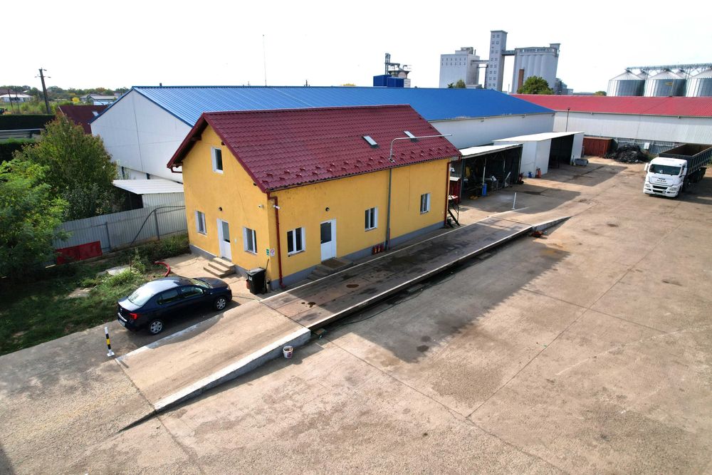 Negociabil! Depozit-Teren 4000 mp, clădire birouri și facilități