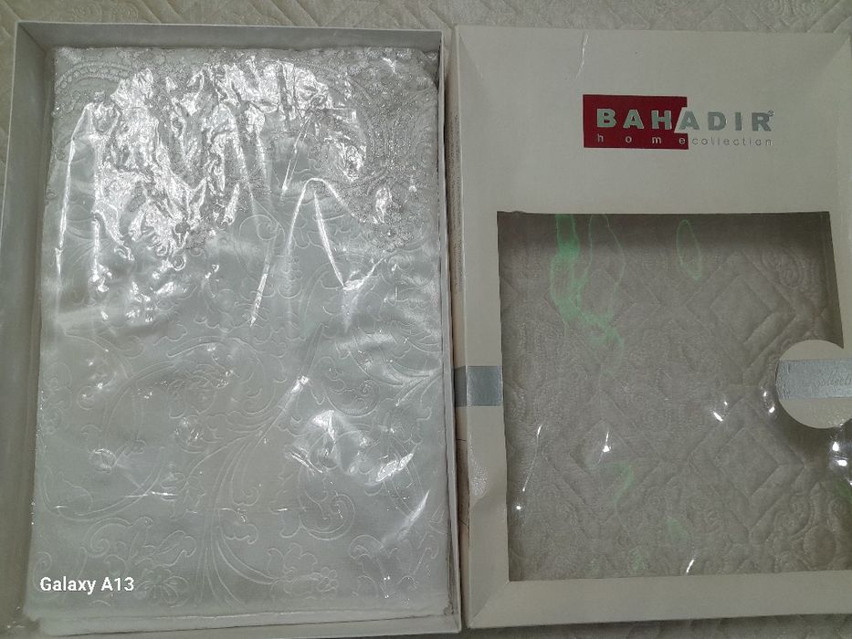 Dasturxonlar sotiladi yangi