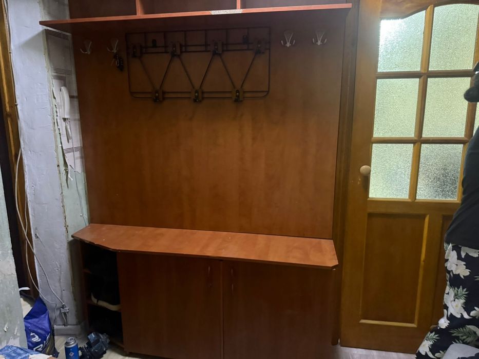 Продам прихожку. Шкаф.