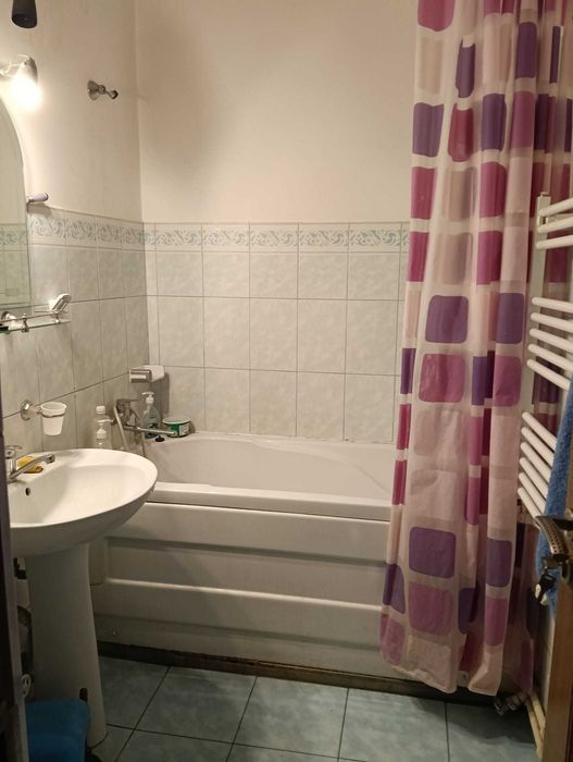 Persoana fizica vand apart ultracentral, Piata Unirii-langa Hotel Unirea, etaj 1