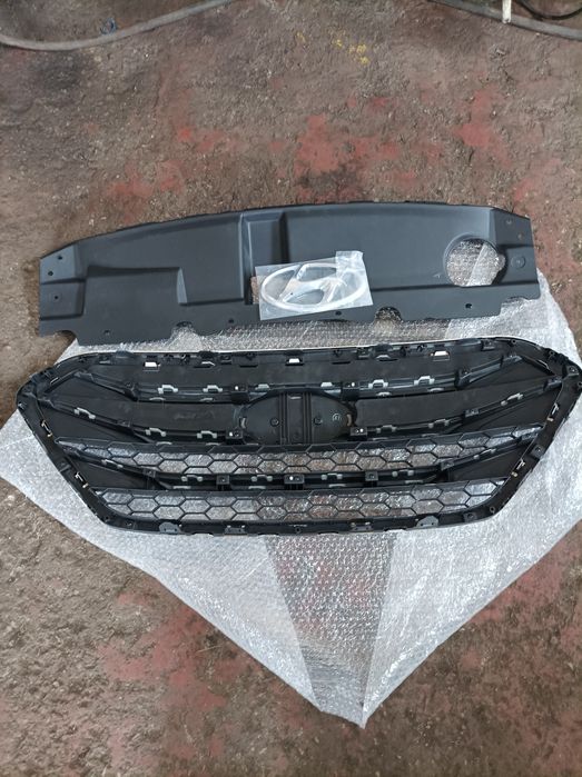 Решетка предна броня Hyundai Tucson  ix35