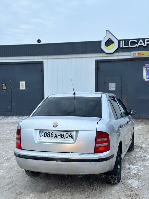 Skoda fabia автомобиль фабия