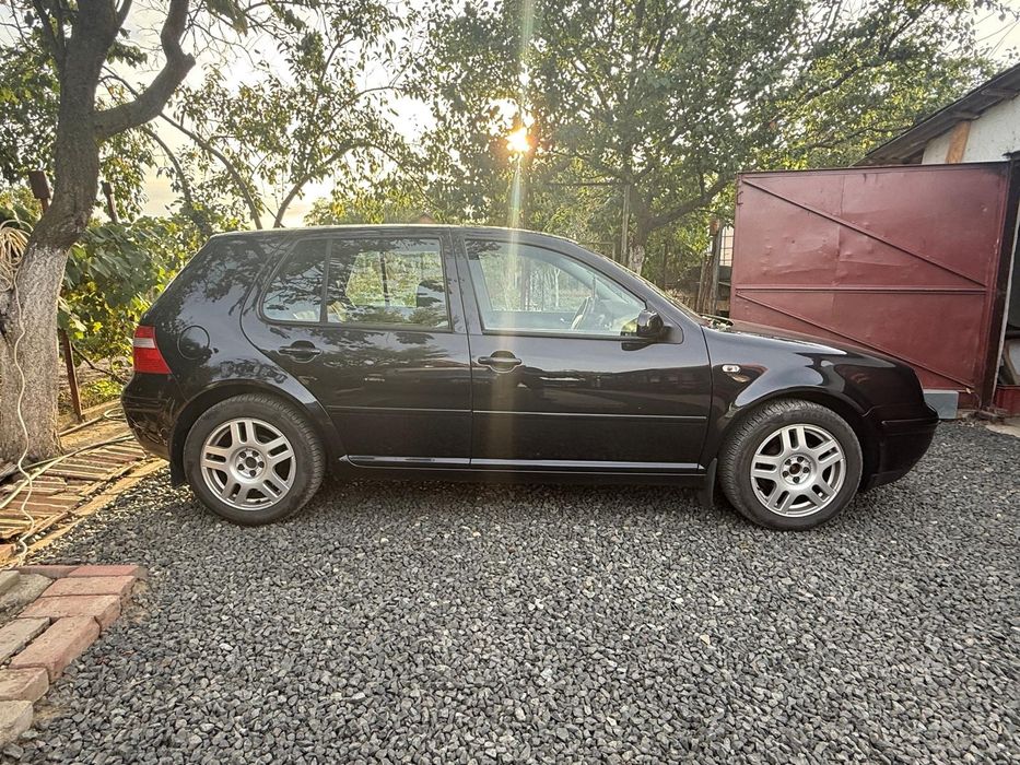 VOLKSWAGEN Golf 2003 — imagine 4