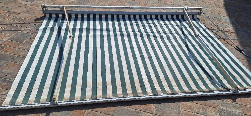 De vânzare  Copertina solară