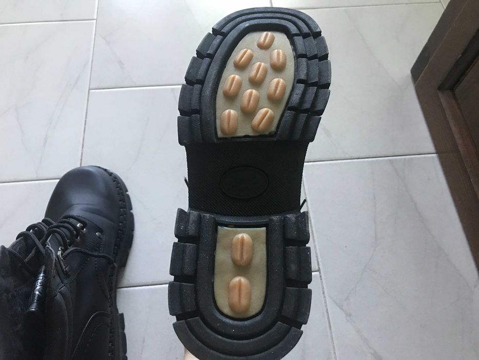 Нови черни ботуши- 40-ти номер