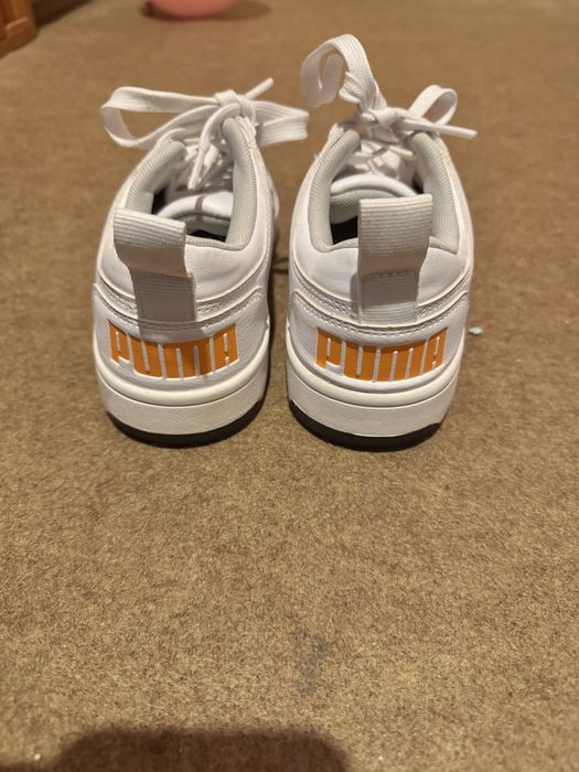 РАЗПРОДАЖБА!! Мъжки и Женски обувки  по 20 евро