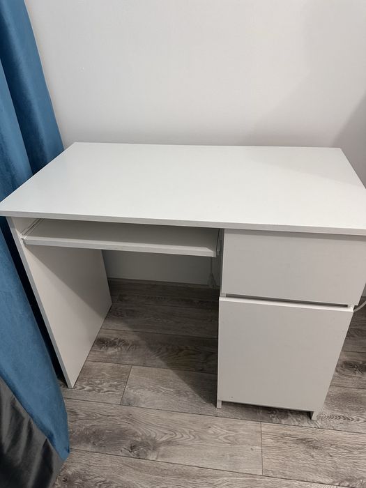 Продам компьтерный стол