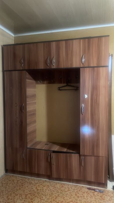 Продам шкаф шифонер прихожка