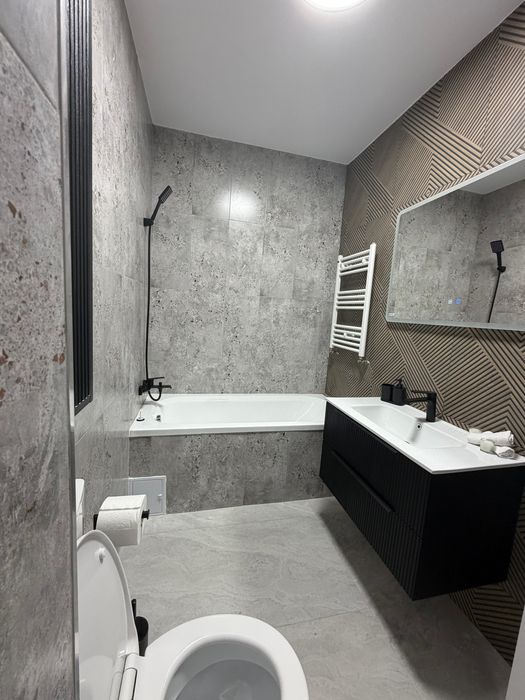 De inchiriat apartament 3 camere NOU - premium