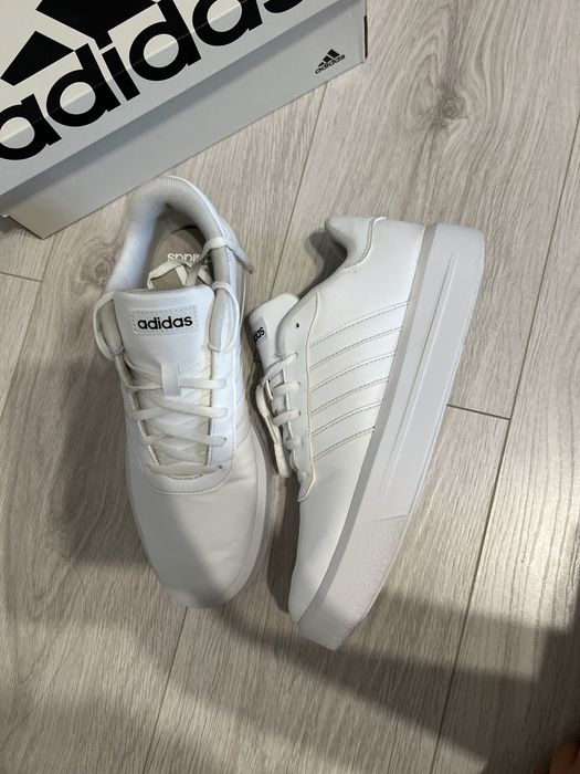 Adidasi 41 impecabili