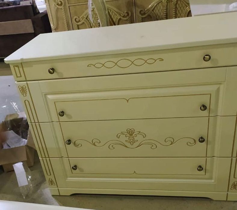 Спальный гарнитур шкаф