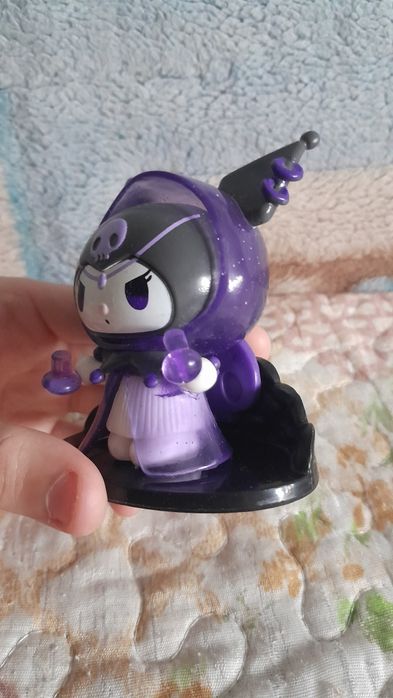 'Куроми фигурка'