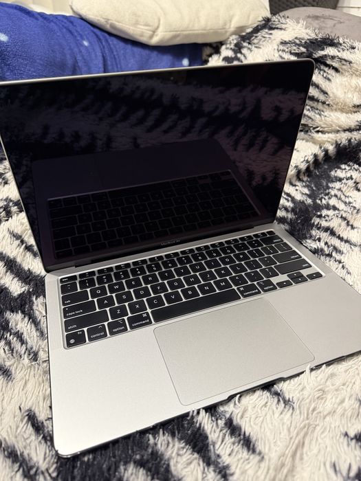 Macbook air 2020 M1