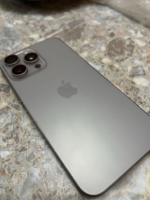 Iphone 15 pro max 256 talik 86 yomks