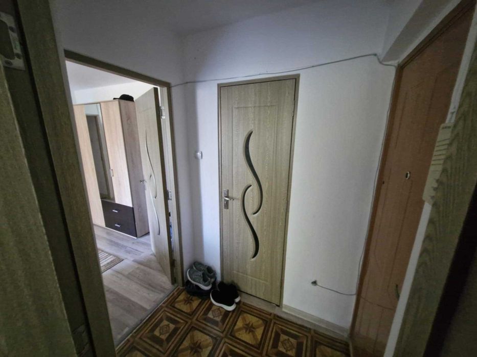 Apartment cu 2 camere de închiriat