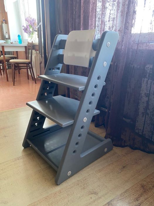 Детский стул с регулировкой