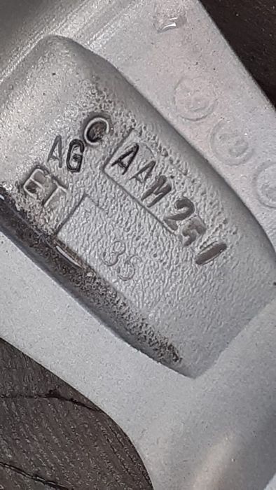 Продам два диска