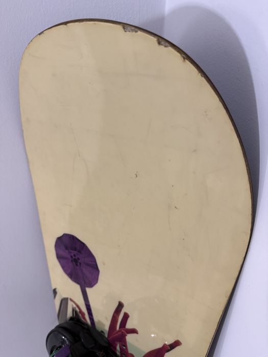 Дамски Сноуборд DC biddy 147 + автомати Ride Matix