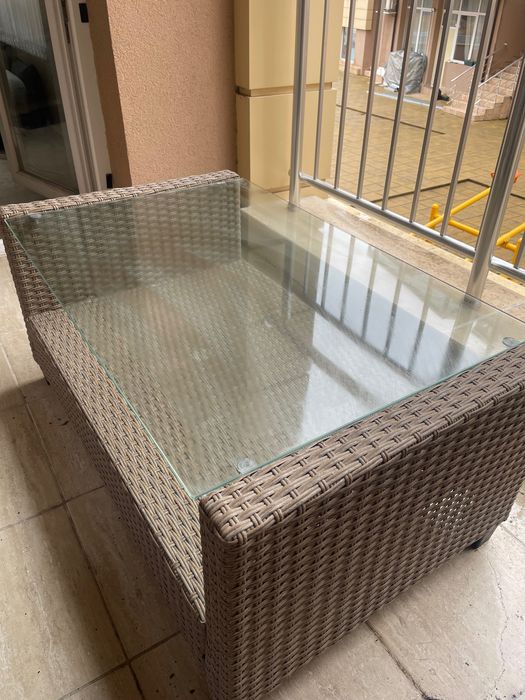 Градинска Маса от Ратан