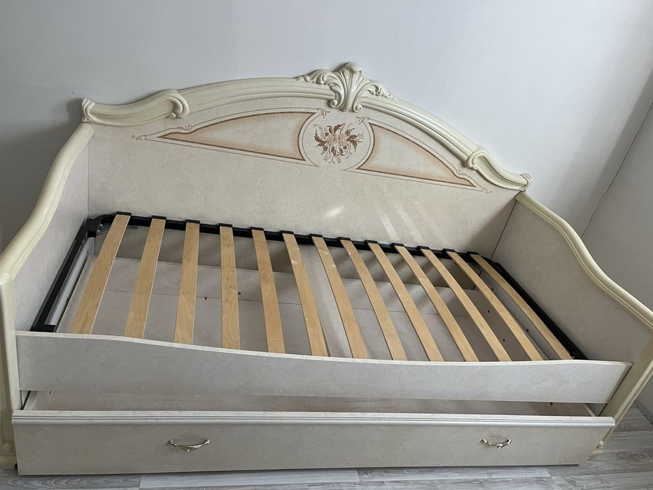 Продается кровать