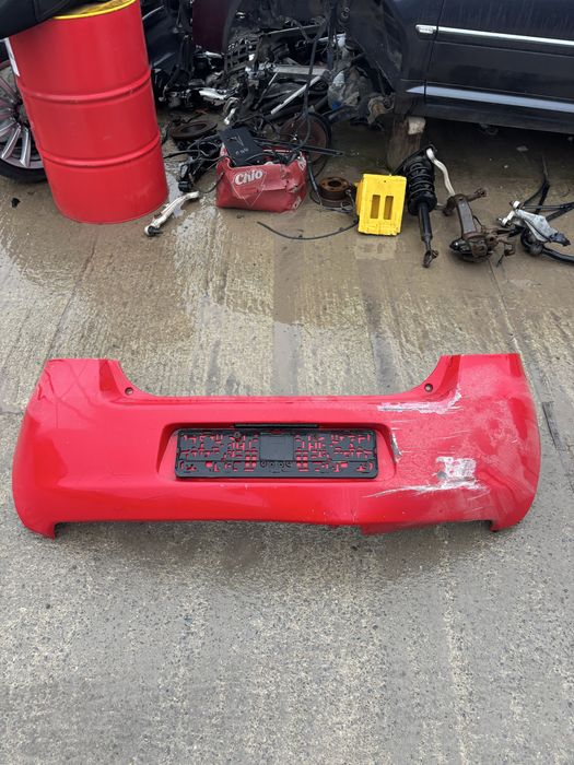 задна броня за toyota yaris