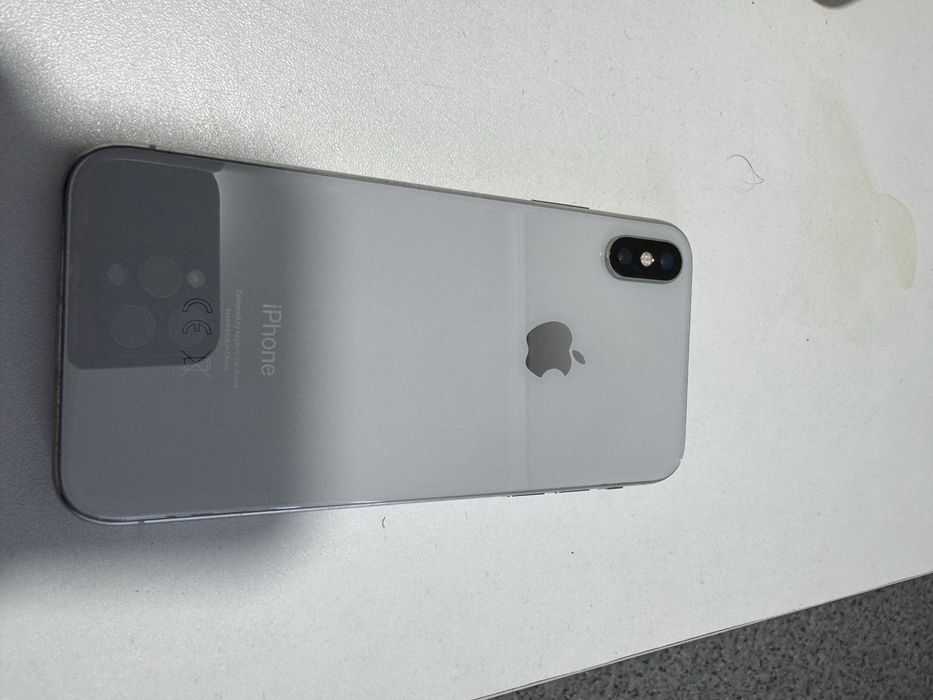 IPhone X(64 гб)в хорошем состоянии АКБ 75%