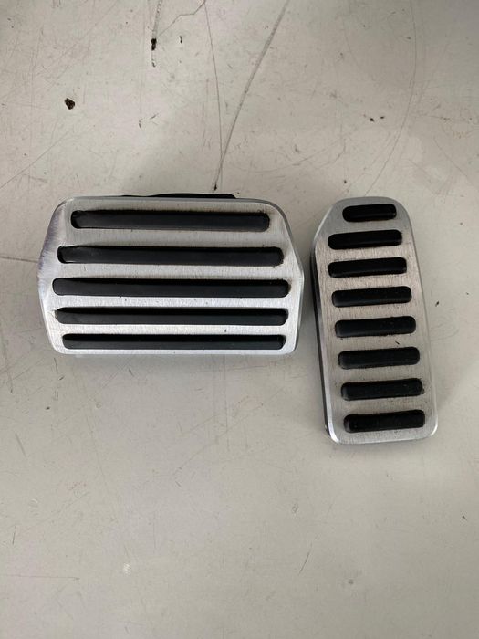 Set ornament pedale R-design VOLVO S60 XC60 V60 V70 S80 2010-2017 31290380 31290382 31255497
