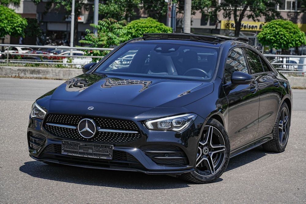 Mercedes-Benz CLA 180 Pack AMG int/ext / Panorma / Scaune Incalzite/ distronic