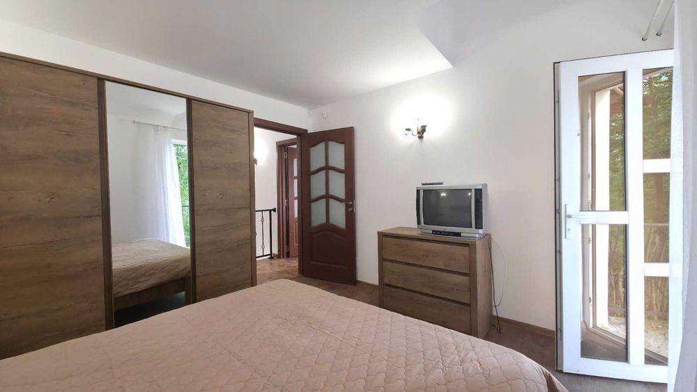 Casa de vacanta/locuinta permanenta direct proprietar linga Pucioasa