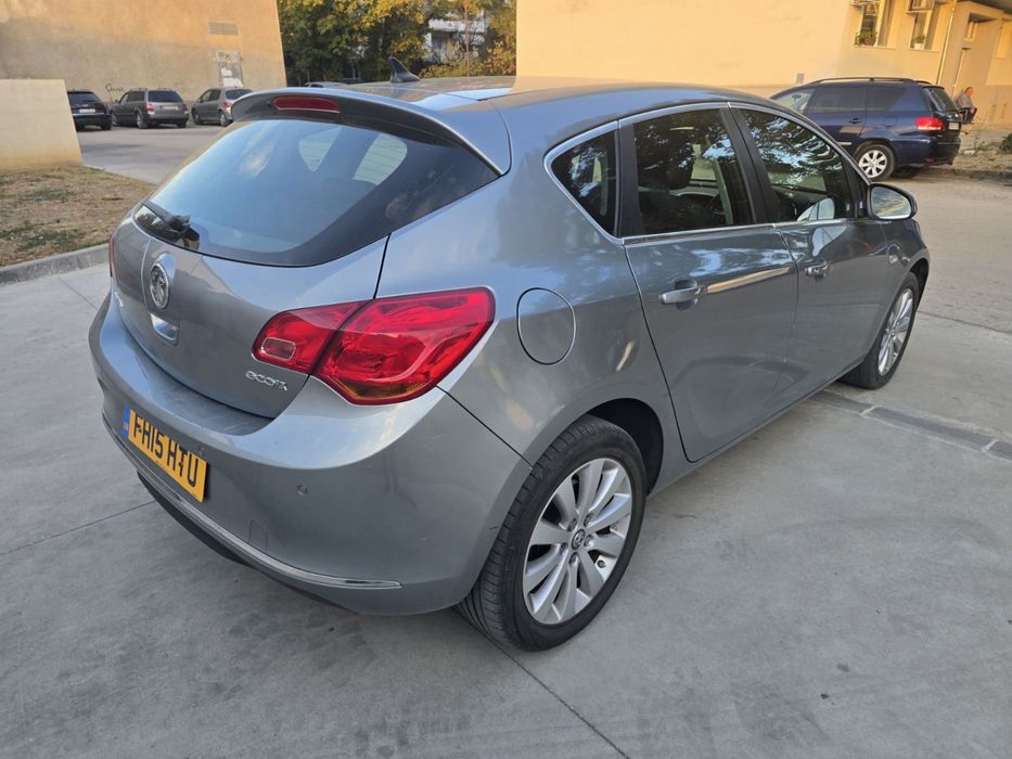 Opel Astra J 1.6 CDTI (110 к.с.) 2015 г. – НА ЧАСТИ!