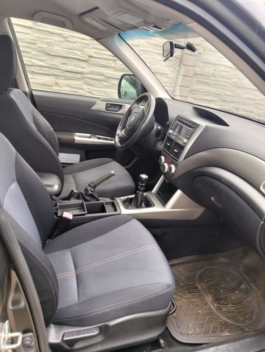Dezmembrez Subaru Forester 2.0 d 4×4 2010