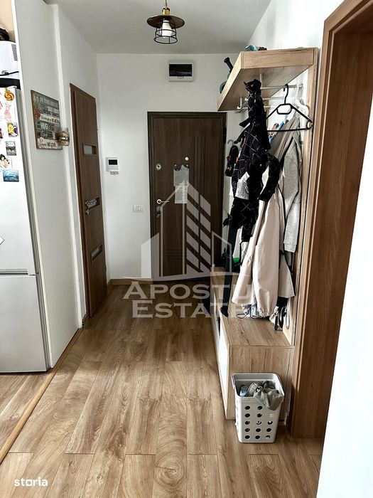 Apartament cu 4 camere de vânzare , renovat, decomandat,Gheorghe Lazar