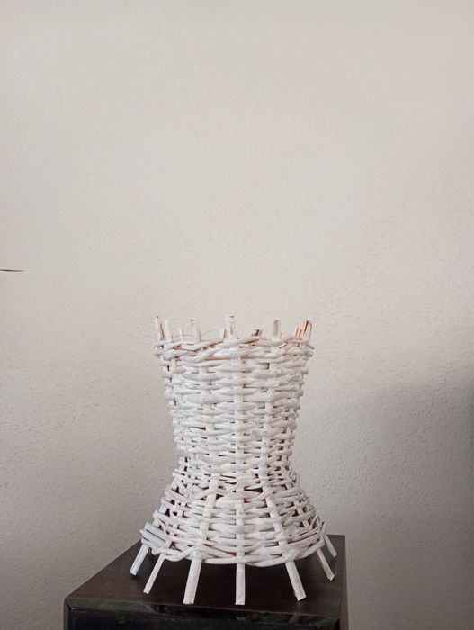 Vand cosuri si vazute din rachita