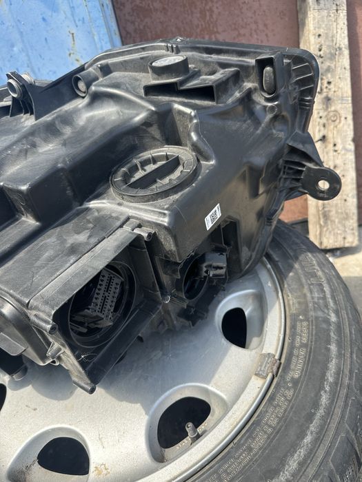 Vw Multivan 2015 Десен фар ОЕМ