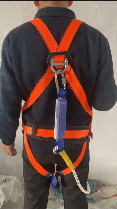 Страхований пойас.